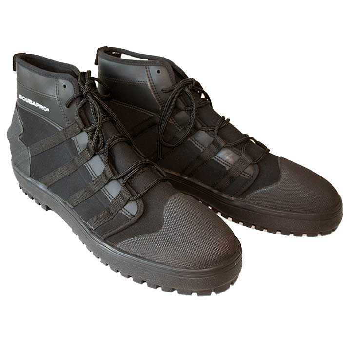 Pilot survival suit accessories